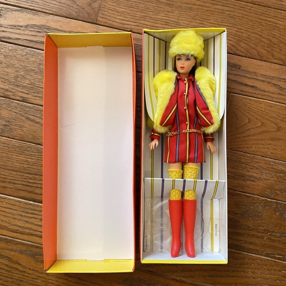 Barbie 1967 twist n turn reproduction (1997) - Picture 6 of 6